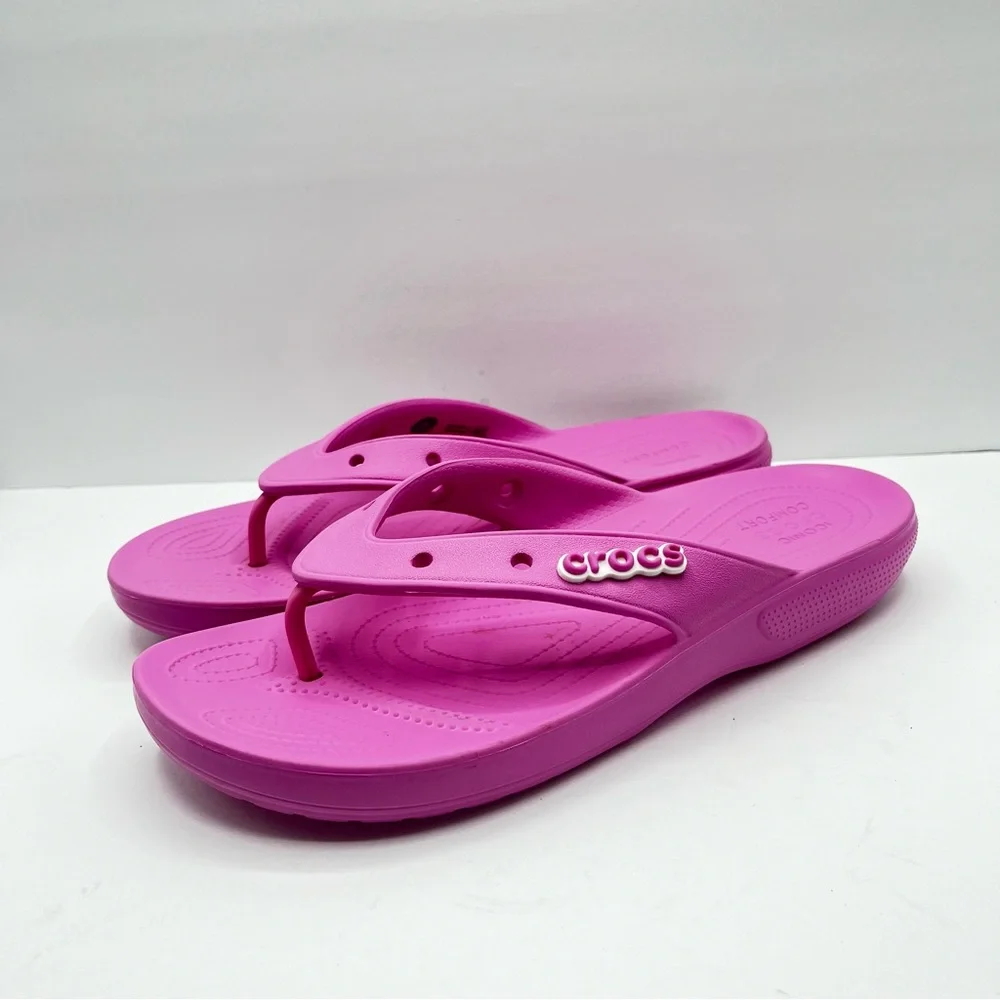 CROCS Men’s Size 12 Party Pink Sandals